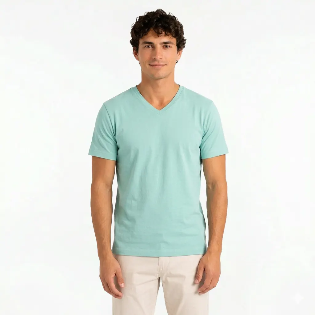 Remera cuello en V manga corta verde